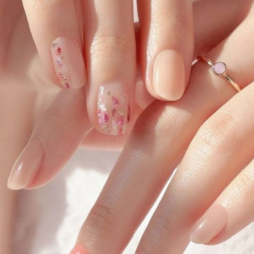 Attractive and stylish 2024 Lunar new year nail designs (111)