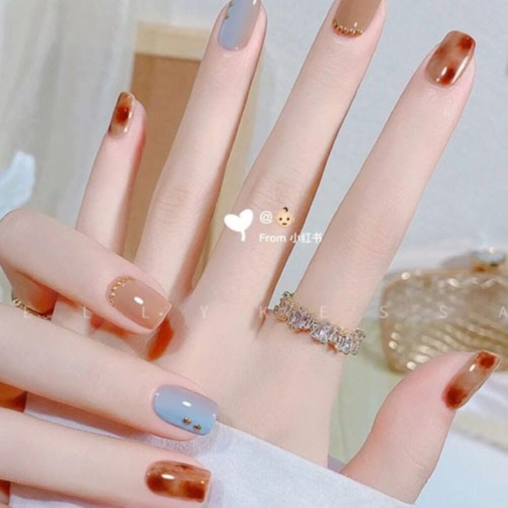 Attractive and stylish 2024 Lunar new year nail designs (166)