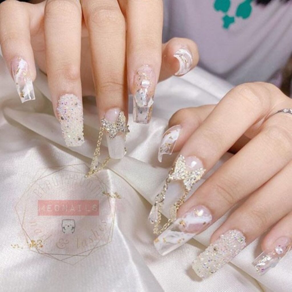 Attractive and stylish 2024 Lunar new year nail designs (30)