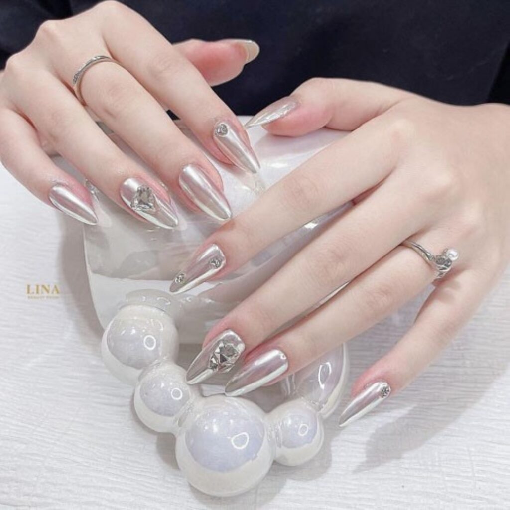 Attractive and stylish 2024 Lunar new year nail designs (45)