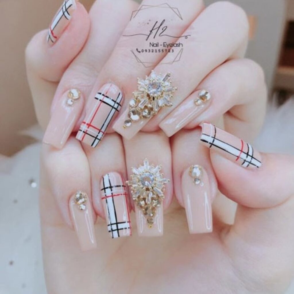 Attractive and stylish 2024 Lunar new year nail designs (50)