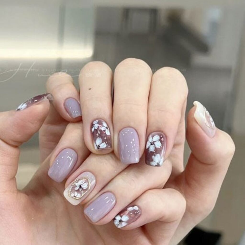 Attractive and stylish 2024 Lunar new year nail designs (67)