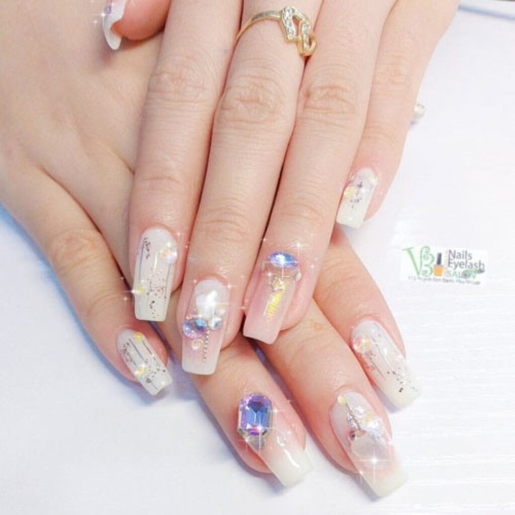 Attractive and stylish 2024 Lunar new year nail designs (83)